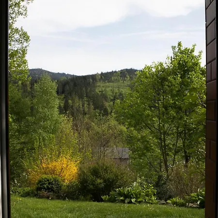 Jelenia *
